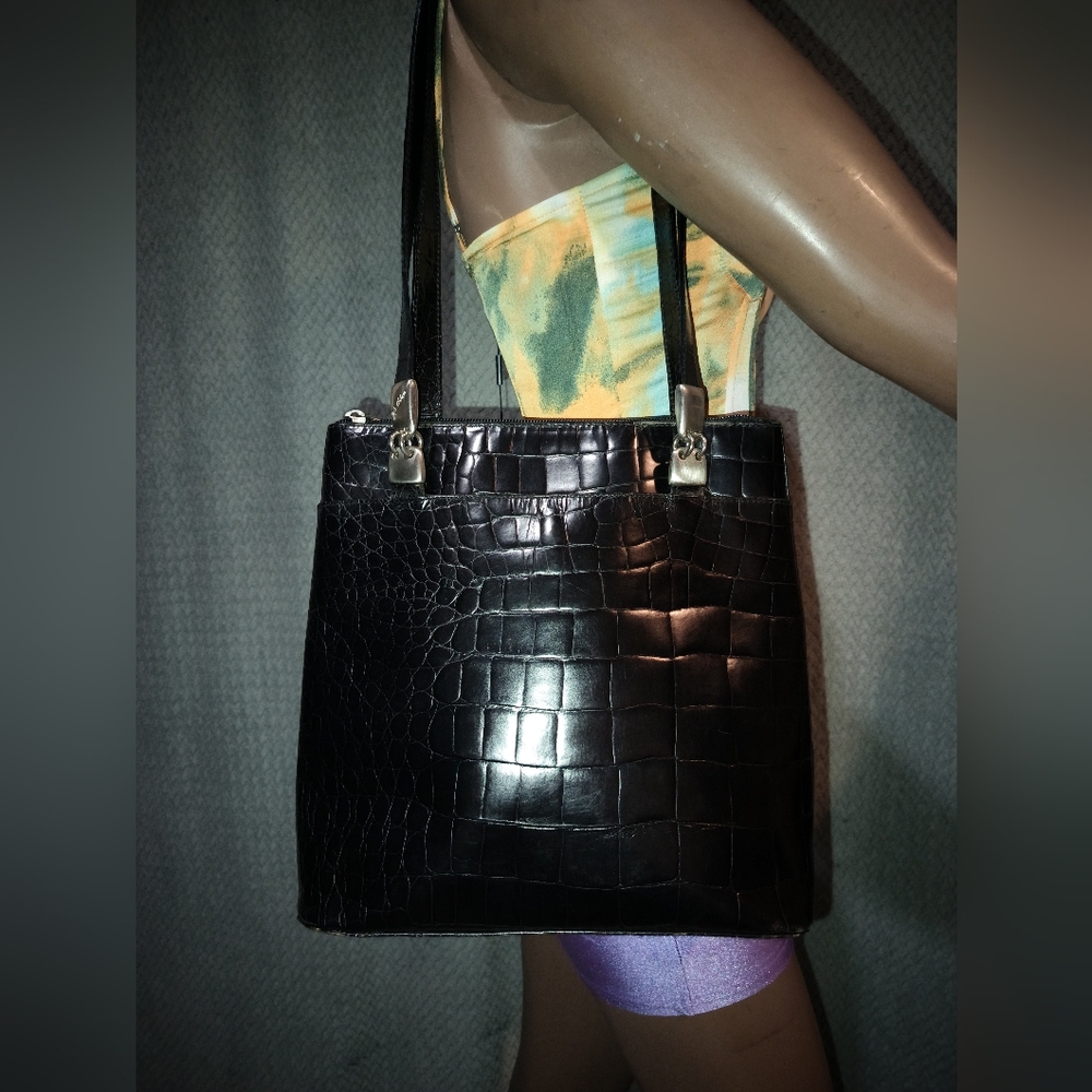 Paola Del Lungo Black Leather Croc Embossed Shoulder Bag Made in Italy.